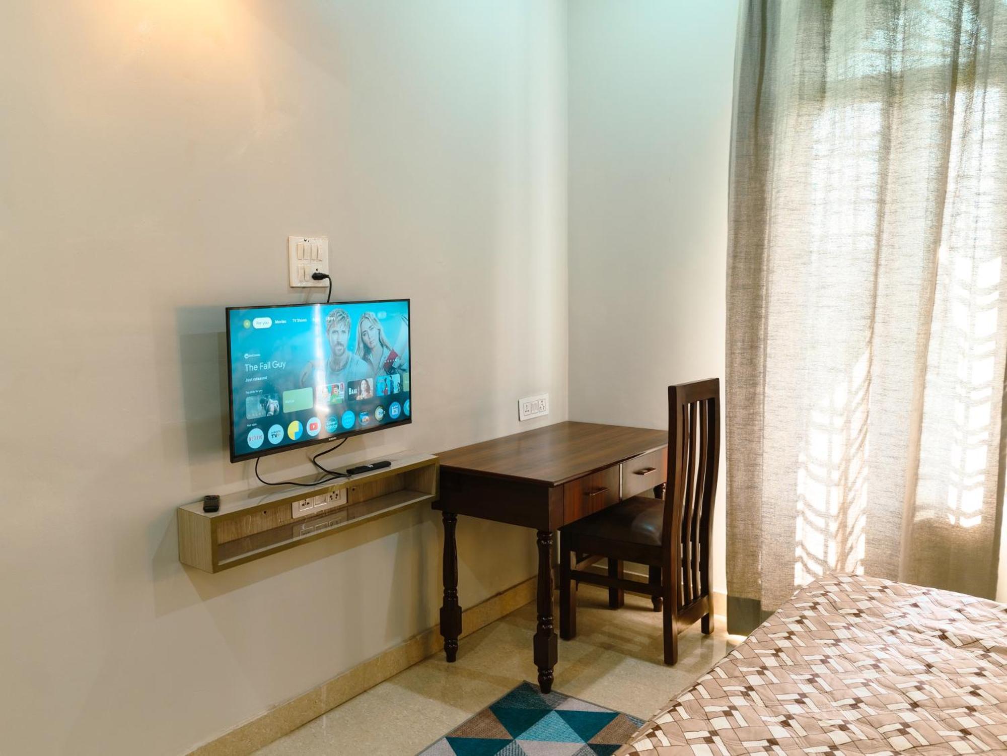 Hoztel Jollygrrant Doon Hostel Rāni Pokhri Kültér fotó