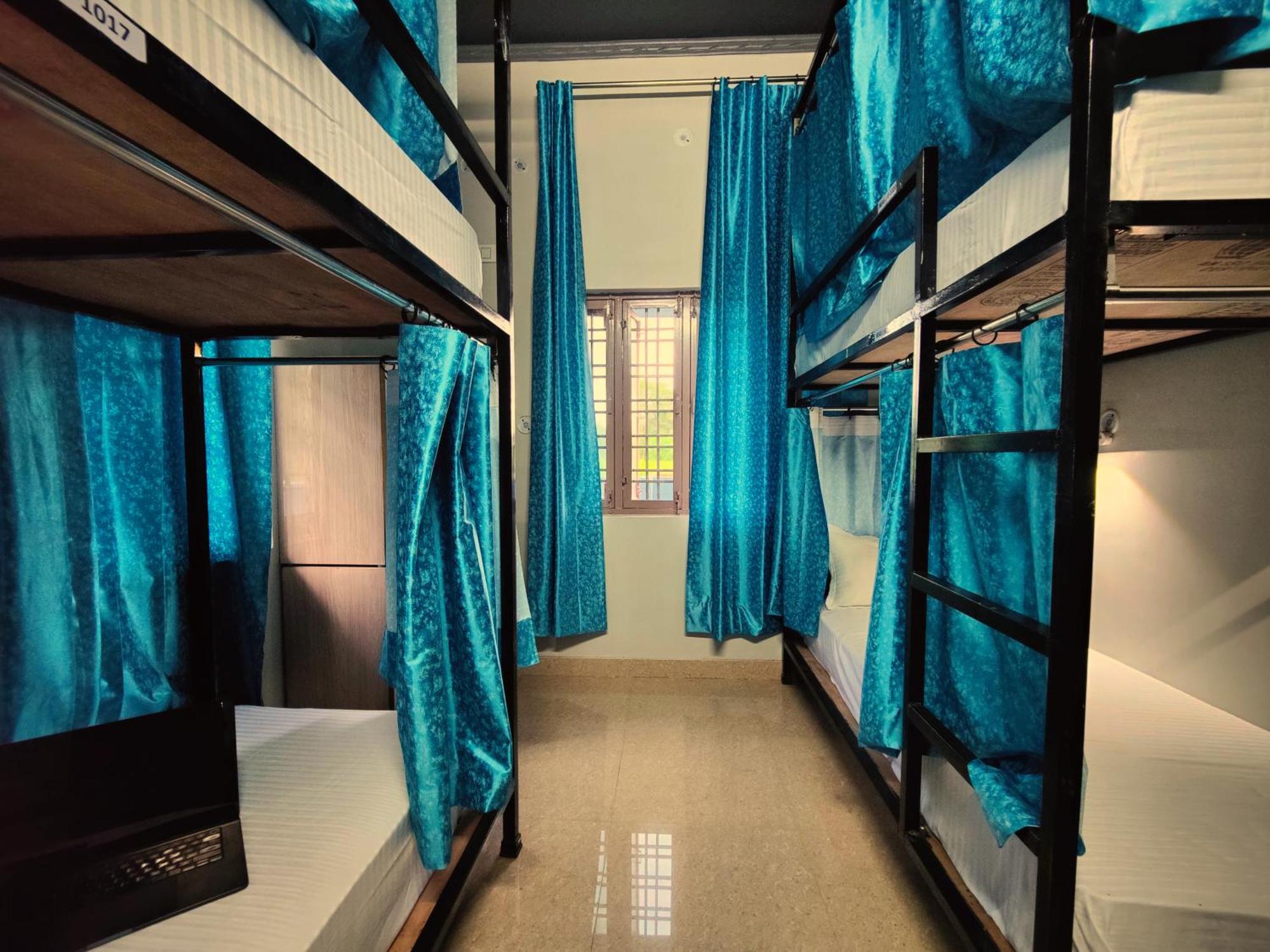 Hoztel Jollygrrant Doon Hostel Rāni Pokhri Kültér fotó